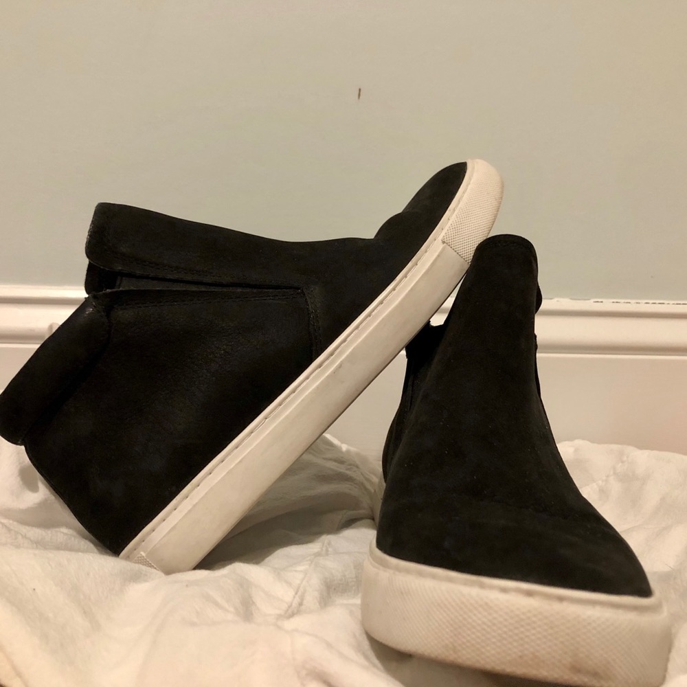 Kenneth Cole New York Women’s Slip-In Sneaker